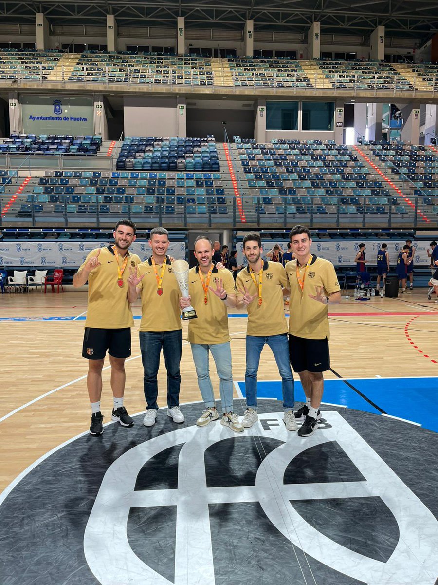 Adrià Cantón tweet media