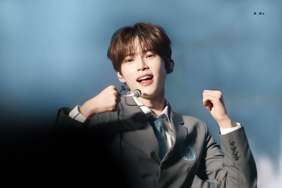 M_Wuuuu's tweet photo. ℍ𝕒𝕡𝕡𝕪 ℍ𝕒𝕟𝕓𝕚𝕟 𝔻𝕒𝕪🧊 

#성한빈 #SUNGHANBIN #成韩彬 
#제로베이스원 #ZEROBASEONE #ZB1 https://t.co/WlSiW2aTfp
