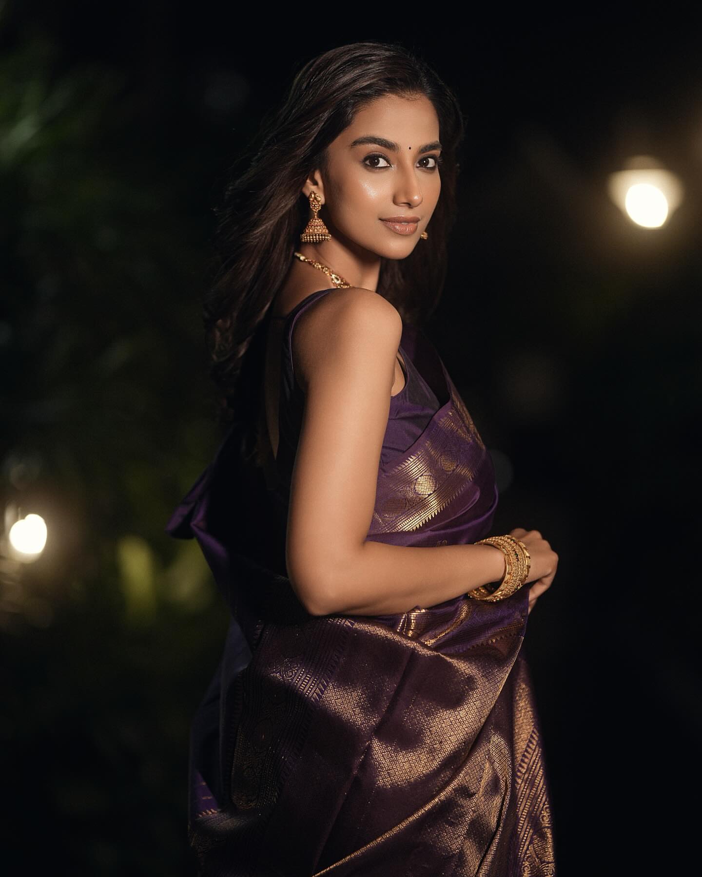 Gs6OuV2bYAAWoW8?format=jpg&name=large