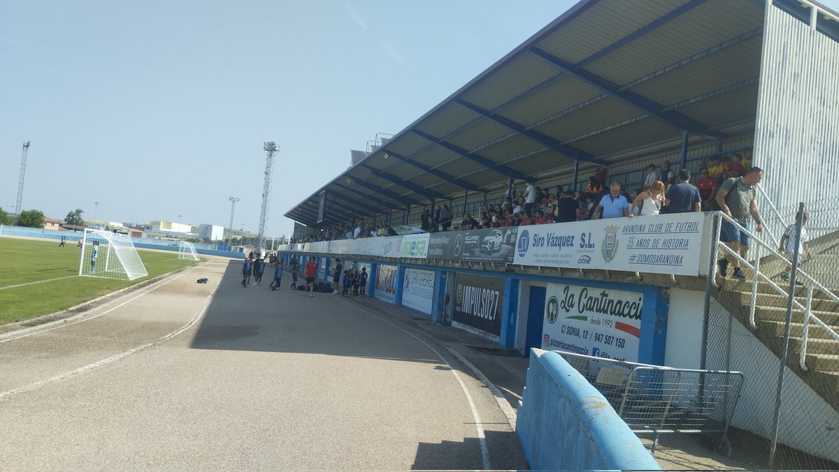 Espectacular ambiente en la segunda jornada del Torneo Nacional de Fútbol Base organizado por el <a href="/RiberCD/">CD Aranda Riber</a>. Tiempo ideal y partidos de calidad y mucha deportividad. Un 10!!!!!