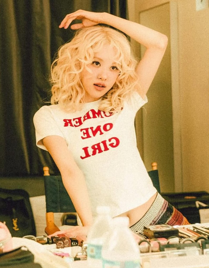 rosie (@roseannepics) on Twitter photo 