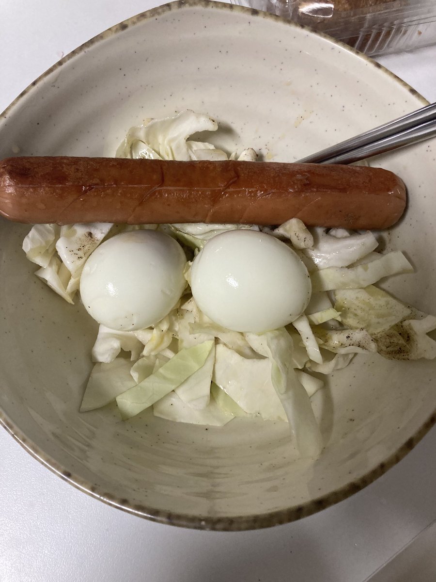 양배추배추인, 소세지, 계란