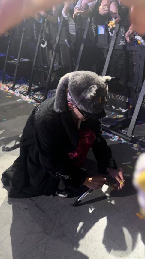 로미님 조금 더 힘을 내서 조아탈 쓴 권지용 더 주세요..로미넴 할 수 있긔욘 ㅜㅜ