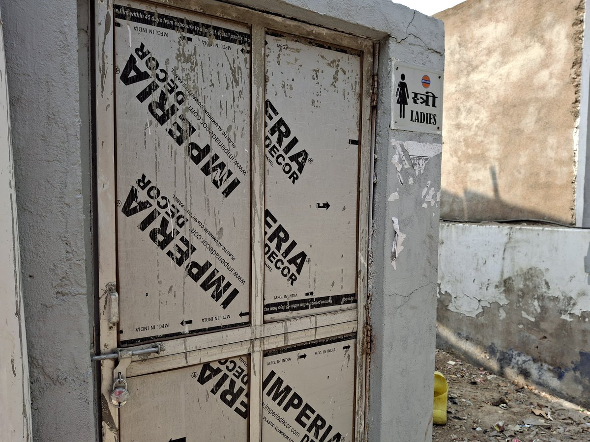 drkkdokania's tweet photo. @IndianOilcl washroom facilities not https://t.co/NrV9pyWTm8 is lock,another too dirty to use. https://t.co/MDivIOc5Tt