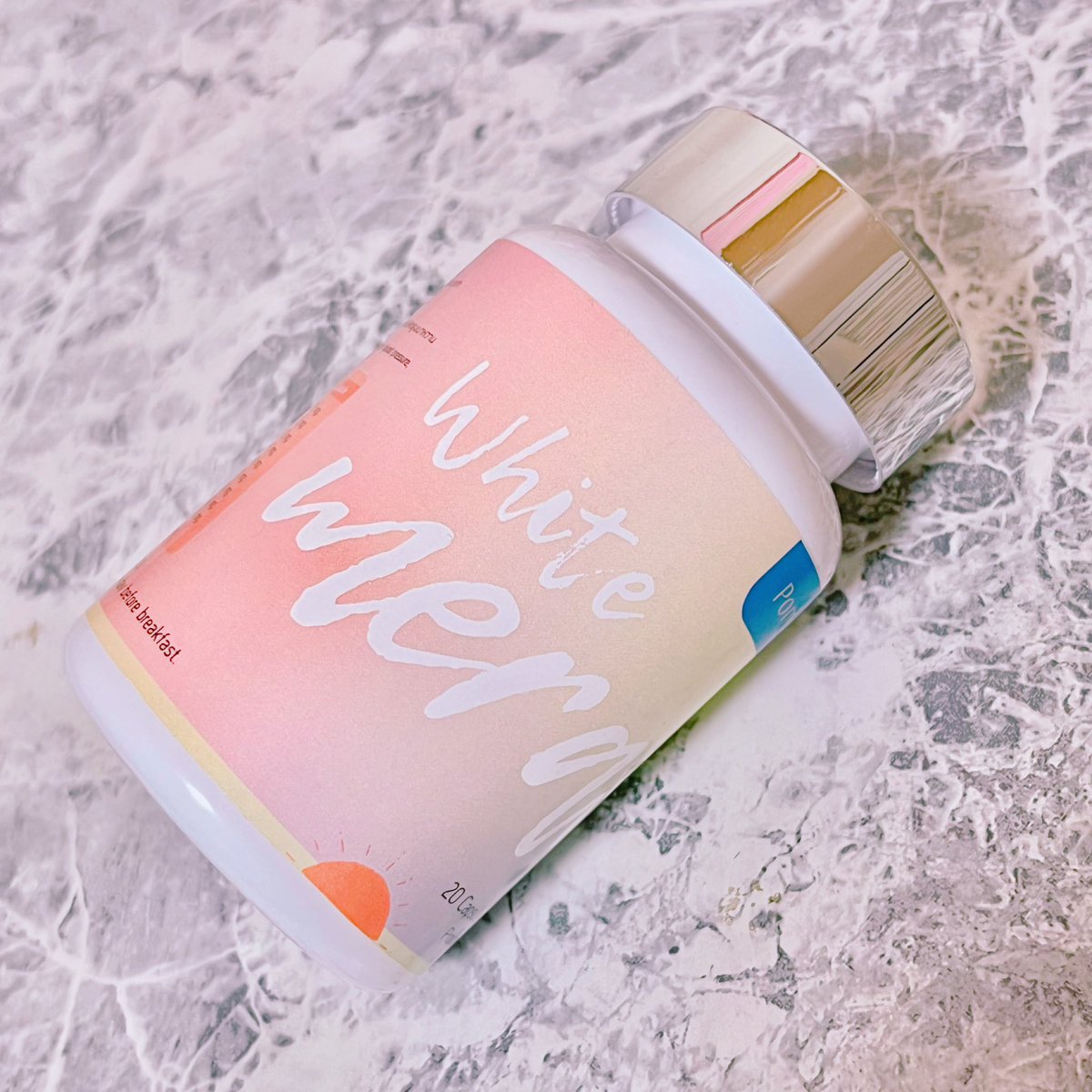beautybambidiet's tweet photo. 【新商品のお知らせ】大人気ダイエットサプリメントmerakok(メラクック)から白カプセルのみの販売開始💁‍♀️
食欲抑制に特化したサプリメントになります！ダイエットのモチベーションアップにも🙆‍♀️

merakok white(メラクックホワイト)
https://t.co/5D62IXU9i5 https://t.co/oekd1ZKfKn