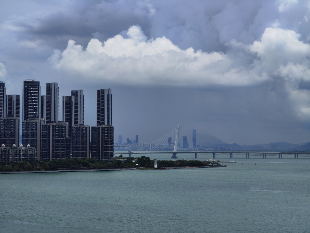 Harbor front luxury at Prince Bay in Shenzhen