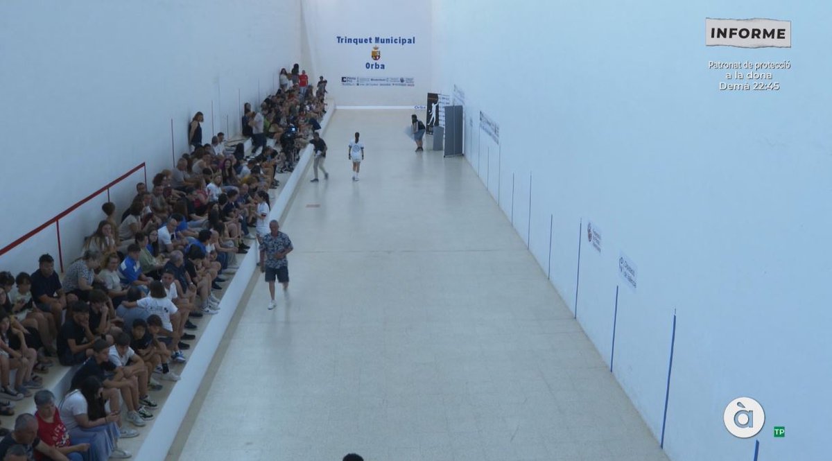 📺#PilotaÀPunt | Ja estem en directe des del trinquet d'Orba, amb una nova cita amb el nostre esport autòcton. 

🏆Final de l'Individual de raspall femení: 

🔴<a href="/victoriadiez19/">Victoria Díez</a>
🆚
🔵<a href="/AnaPuertes/">Ana</a>

👀Segueix la partida en directe en <a href="/apunt_media/">À Punt</a> 

▶️apuntmedia.es/directe/direct…