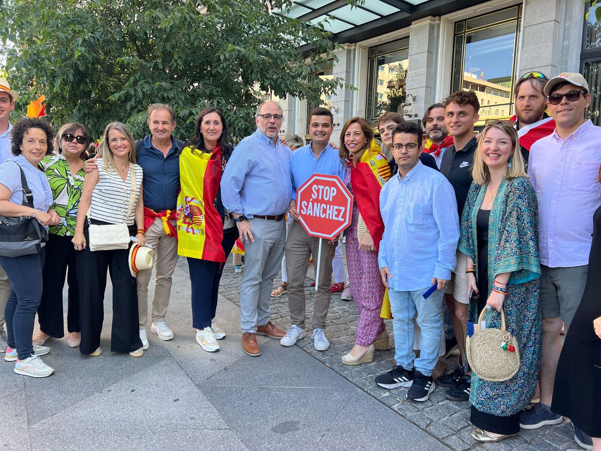 Natalia Chueca (@chuecanatalia) on Twitter photo Unidos en Madrid, con el <a href="/ppopular/">Partido Popular</a> , para decir ¡BASTA YA! Sánchez, tu tiempo ha terminado. El pueblo español exige un gobierno que trabaje por todos, no solo por unos pocos
<a href="/MarVaqueroPeria/">Mar Vaquero Perianez</a>
<a href="/pparagon/">PP de Aragón</a>
<a href="/ppaytozaragoza/">PP Ayto. Zaragoza</a> Unidos en Madrid, con el <a href="/ppopular/">Partido Popular</a> , para decir ¡BASTA YA! Sánchez, tu tiempo ha terminado. El pueblo español exige un gobierno que trabaje por todos, no solo por unos pocos
<a href="/MarVaqueroPeria/">Mar Vaquero Perianez</a>
<a href="/pparagon/">PP de Aragón</a>
<a href="/ppaytozaragoza/">PP Ayto. Zaragoza</a>
