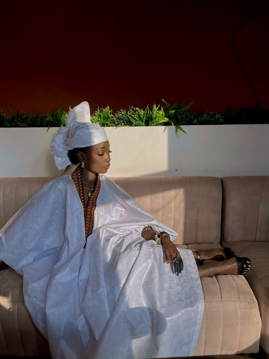 Eid, styled with soul 🌙

Dress <a href="/larobe_ng/">𝐋𝐀 𝐑𝐎𝐁𝐄</a> 

#Eid2025