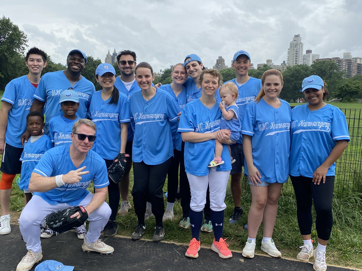 DeveneyFranklin's tweet image. Had a great time at the annual softball tournament and catching up with old friends! @UNCneurosurgery @oliviagil7 @tdespenza