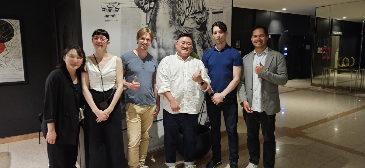 Romain Dasnoy (MacGuffin Maker) (@romaindasnoy) on Twitter photo On a fait une belle surprise aux fans de NieR à Rome hier, avec la présence du compositeur Keiichi Okabe <a href="/MONACA_okabe/">岡部 啓一 / Keiichi Okabe</a> !
Une très belle journée avec Square Enix et <a href="/benyaminnuss/">Benyamin Nuss</a> ♪ On a fait une belle surprise aux fans de NieR à Rome hier, avec la présence du compositeur Keiichi Okabe <a href="/MONACA_okabe/">岡部 啓一 / Keiichi Okabe</a> !
Une très belle journée avec Square Enix et <a href="/benyaminnuss/">Benyamin Nuss</a> ♪