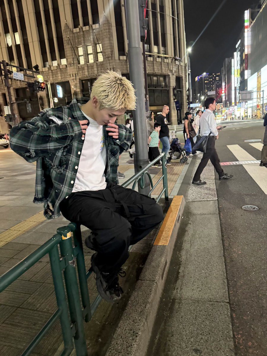 ka_na653's tweet photo. 🌃 🌙 🚥 https://t.co/BEVkxKZogS