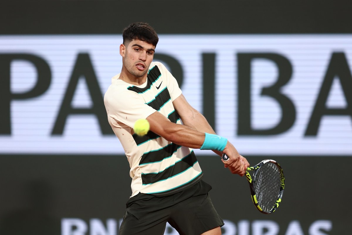 ／
📢いよいよ
男子シングルス決勝
＼

大会初優勝に王手をかけた #シナー と、大会2連覇を狙う #アルカラス の対戦🧱🎾
世界トップ2の頂上決戦をお見逃しなく👀🔥

📌J.シナー vs C.アルカラス
このあと午後9:45～生中継＆ライブ配信
wod.wowow.co.jp/genre/123?utm_…

#WOWOWで全仏オープン
#RolandGarros