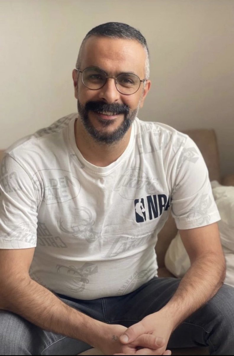 DEM Parti Gever İlçe Eş Başkanı Filiz Saygı’nın kardeşi Eşref Saygı hayata gözlerini yumdu. Hasta tutuklu olan ve bir süredir Van’da tedavi gören Saygı, yaşam mücadelesini kaybetti.

Ailesinin ve Sevdiklerinin başı sağolsun!