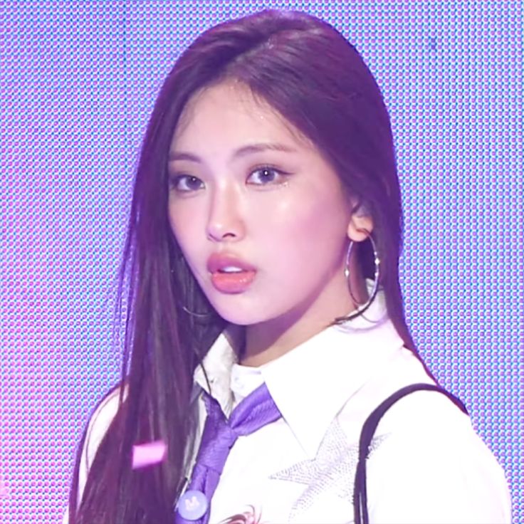 hyein updates tweet media