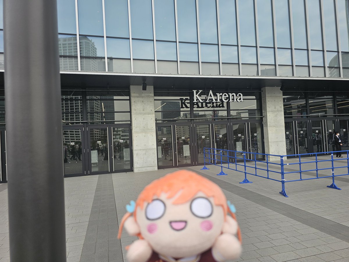flowtirisu_ren's tweet photo. 卒業公演見届けてきました。
蓮の大三角のみなさんご卒業おめでとうございます。
そしてまた会える日を楽しみに待ってますね。
ぺしょぺしょにされましたよ。
#蓮ノ空4th102期卒業公演Day2 https://t.co/vO0h8rjwE2