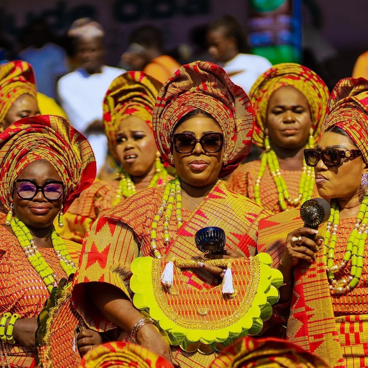My people.
Happy ojúde Ọba. How many likes? 1k or 2k? Ire oo.