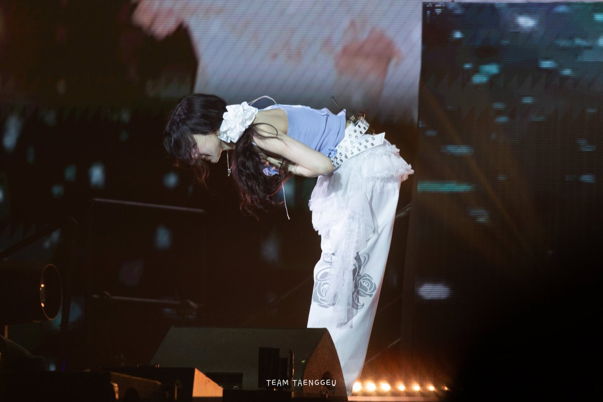 TeamTaenggeu's tweet image. 250607 The TENSE in Hong Kong
You're my star 🌟
#태연 #Taeyeon
#TAEYEON_TheTENSE_in_HONGKONG
#TAEYEON_TheTENSE
#TheTENSE
#GirlsGeneration #소녀시대