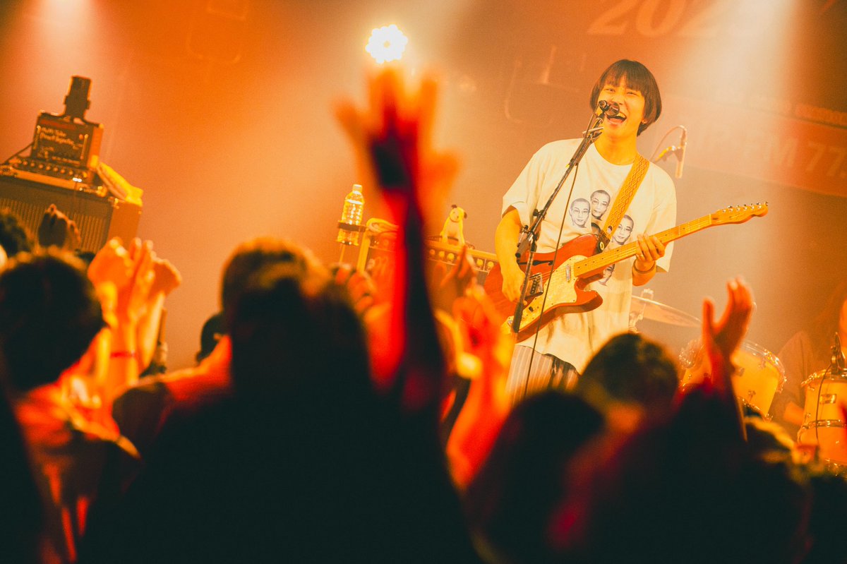 SAKAE_SPRING's tweet image. 〚DIAMOND HALL〛
リュックと添い寝ごはん(@sleeping_rices )のライブが終演!
歌詞の一つ一つが心に浸透していく、そんな彼らの歌声とキャッチーなメロディは老若男女問わず愛され、会場中がたくさんの笑顔で溢れました!
✨ポスタープレゼント企画実施中✨
詳しくは公式アプリへ!
#サカスプ2025…