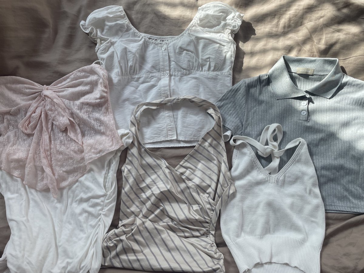 erp____p's tweet image. 📩 ส่งต่อเสื้อผ้ามือ 1/2 

💞H&amp;amp;M / Polo / mon2sun / แบรนด์IG

- ลงพรุ่งนี้ 09/06 (19.00) 
- shipping 40฿
- รี + ปัก ลด 5฿ 

#โล้ะตู้ #ส่งต่อเสื้อผ้า #ส่งต่อเสื้อผ้ามือสอง #ส่งต่อเสื้อผ้ามือ2 #โล๊ะตู้เสื้อผ้า #โล๊ะตู้ #ส่งต่อกระเป๋า #โล้ะตู้เสื้อผ้า #เสื้อผ้ามือ2 #ส่งต่อpolo