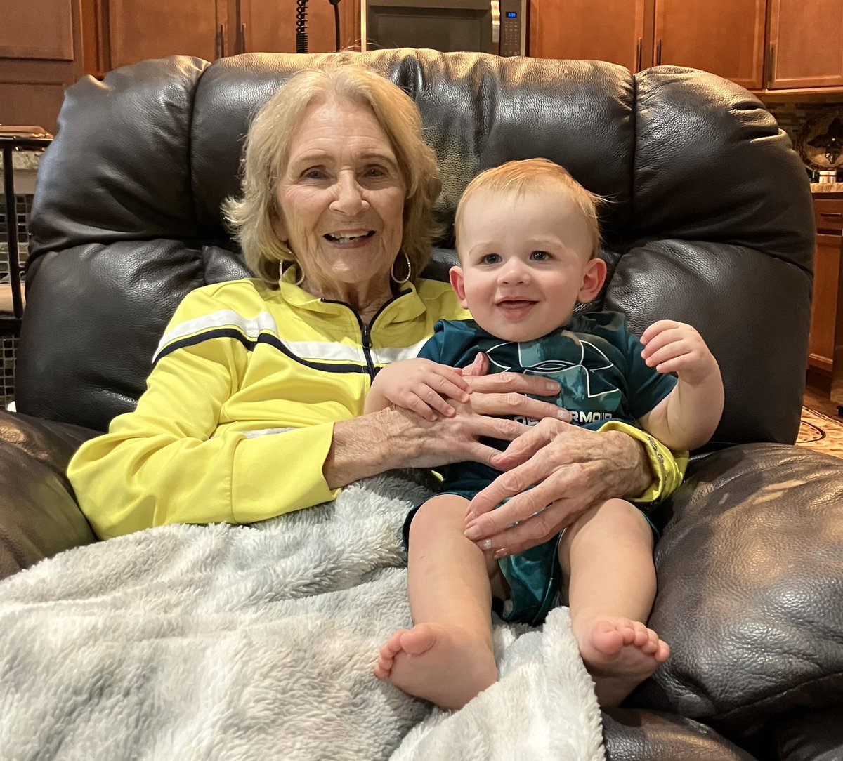 mymomcare's tweet image. The new updated picture of my only grandchild Cole with mom. He is now 10 1/2 months - mom is 96 1/2. Cole is mom’s 26 great-grandchildren - she has 27! I might just have to keep him here❤️