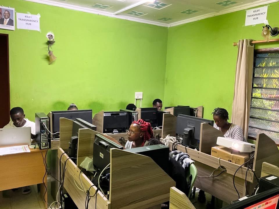 📍Chanuka Na DigiSkills Training: Exam Season

As the Cluster-5 learners gear up to complete their exams this week, we are optimistic that they will harness the skills, techniques, tools, and knowledge acquired from this free, comprehensive digital literacy training program. We