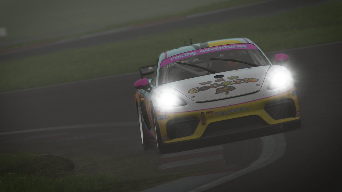 generational drive by <a href="/WillChadwick88/">Will Chadwick</a> in the rain 

we are leading the motor race 😤
