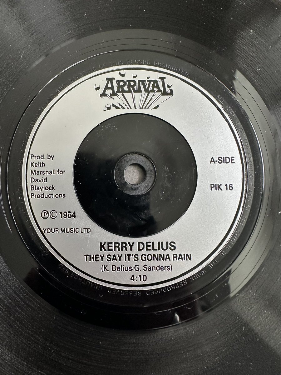 Poplifer73's tweet image. Sunday Morning Soundtrack.
Kerry Delius “They Say It’s Gonna Rain” 7” single 1984 Arrival Records. I took a chance on this assuming it could be the same song recorded by Hazell Dean released in 1985 and it is! I had no idea it existed previously. #VinylFind