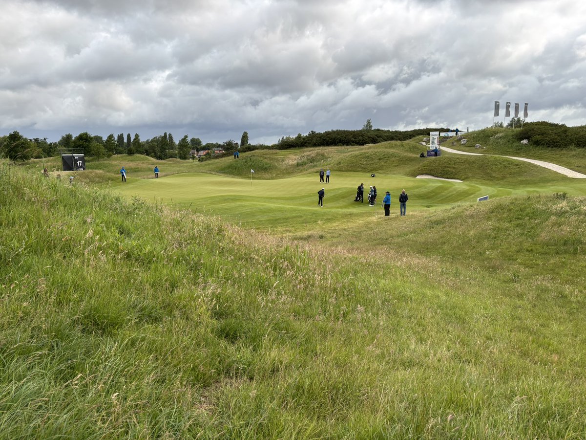 Hans-Bernd van de la Herbe de Bourtaine 🏌️ tweet media