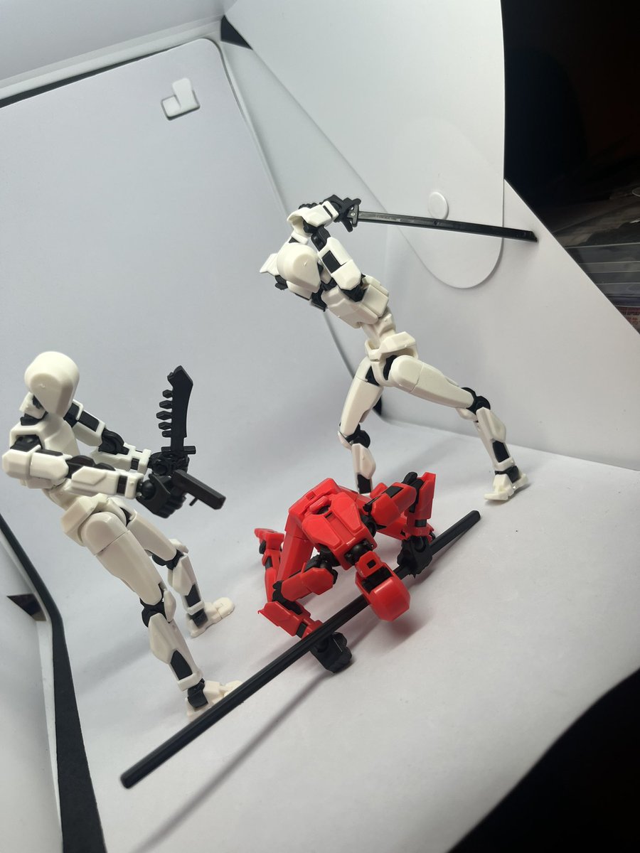 gSPGNepwFRUWMtM's tweet photo. セリアの戦闘フィギュア!
100円のプラモデルとしてはしっかりしてるし武器もハンドパーツも充分あって良い😃
良い意味でヤラレ役が際立ちそう
#プラモデルライフ https://t.co/qTpMW8Udn3