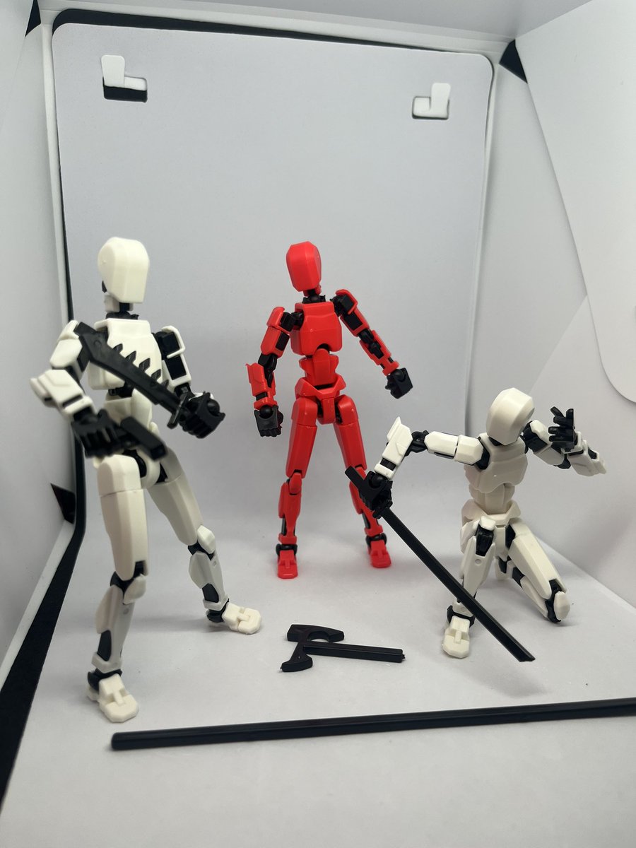 gSPGNepwFRUWMtM's tweet photo. セリアの戦闘フィギュア!
100円のプラモデルとしてはしっかりしてるし武器もハンドパーツも充分あって良い😃
良い意味でヤラレ役が際立ちそう
#プラモデルライフ https://t.co/qTpMW8Udn3