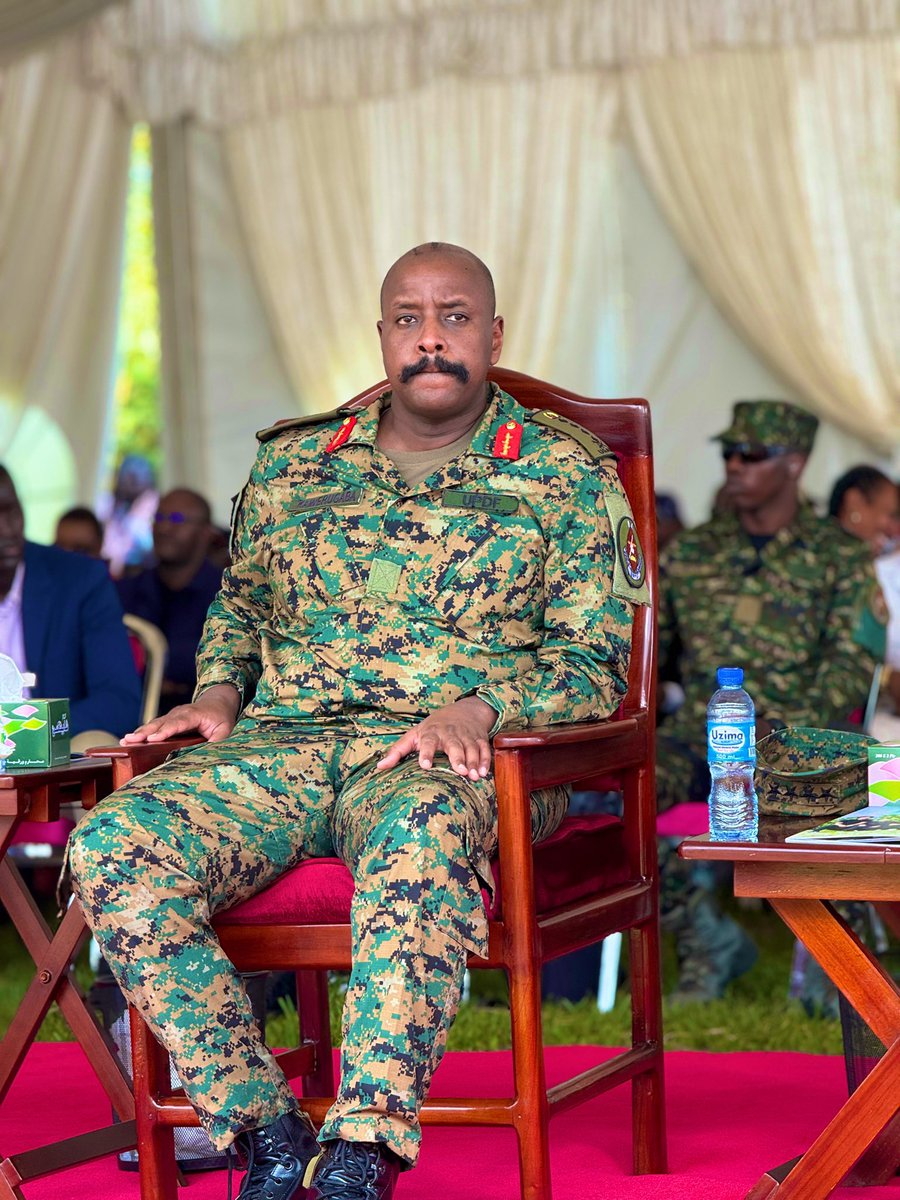 Yesterday was the most weakest day of the lion, his heart was broken and shaken, all is well my leader <a href="/mkainerugaba/">Muhoozi Kainerugaba</a> 🙏🏻