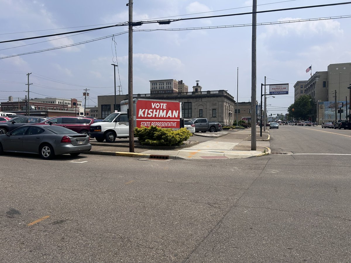 MKishman's tweet image. Enjoyed lunch at the @CantonGreekFest and then headed to the Massillon Car Show. A beautiful day out in the district. #OH50