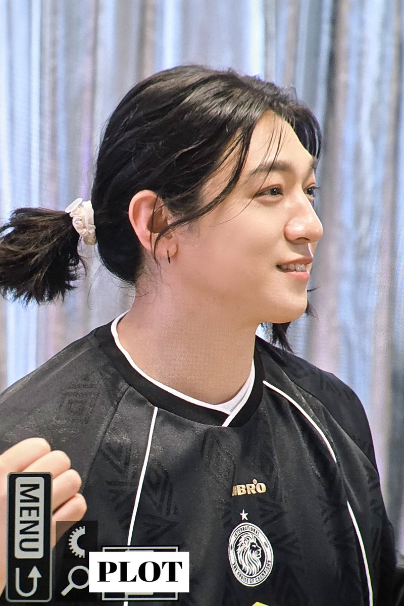 𝐏𝐥𝐨𝐭 tweet media