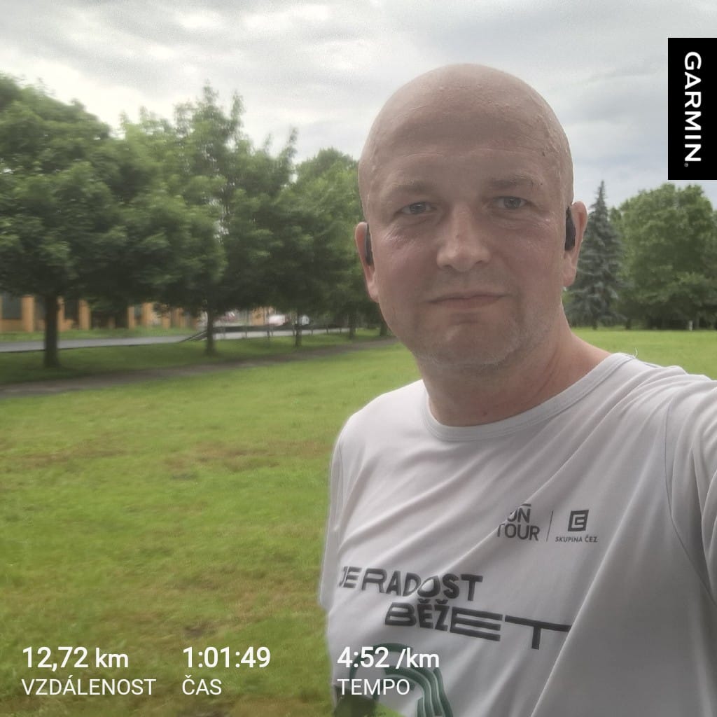 Petr Jüptner (@juptnerpetr) on Twitter photo Tým <a href="/IPS_FSV_CUNI/">IPS FSV CUNI</a> překonal na #RunLabeRun obávaný Plešivec a kokapitáni <a href="/VladimirHurych/">Vladimír Hurych</a> a Jaromír Soukup vyhlašují po 29 naběhaných hodinách útok na vítězství! <a href="/pkfsvuk/">Politologický klub</a> se ale stále drží na dostřel, jak zvládne <a href="/TKR_Pismenkova/">Tereza Klabíková</a> finiš s asistenčním psem? Tým <a href="/IPS_FSV_CUNI/">IPS FSV CUNI</a> překonal na #RunLabeRun obávaný Plešivec a kokapitáni <a href="/VladimirHurych/">Vladimír Hurych</a> a Jaromír Soukup vyhlašují po 29 naběhaných hodinách útok na vítězství! <a href="/pkfsvuk/">Politologický klub</a> se ale stále drží na dostřel, jak zvládne <a href="/TKR_Pismenkova/">Tereza Klabíková</a> finiš s asistenčním psem?