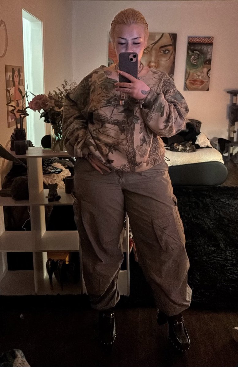 haleyjaee2's tweet image. I love you more then the stars in the sky✨💕

My beautiful self 💕🌿