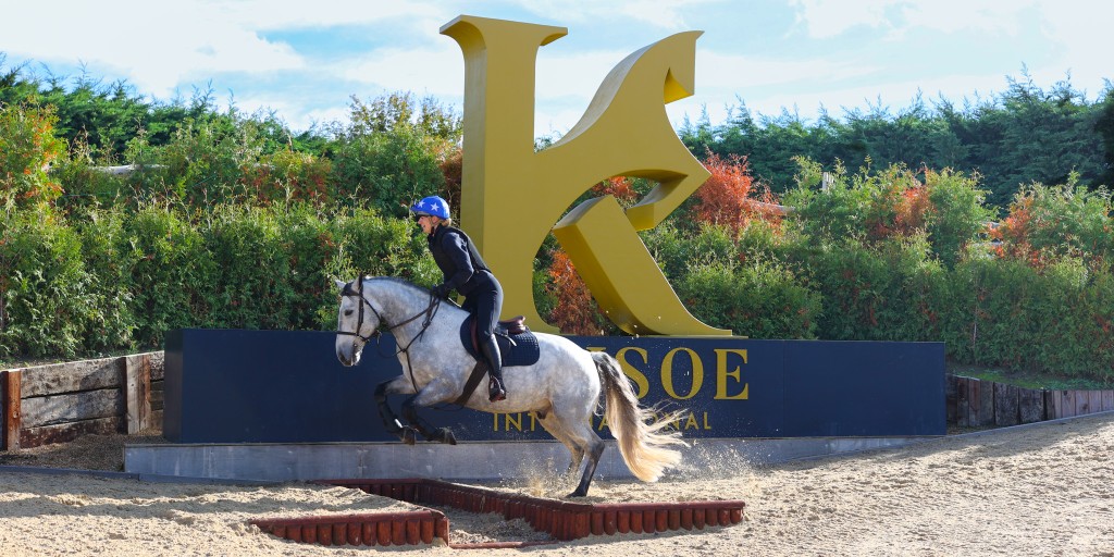 𝗔𝗿𝗲𝗻𝗮-𝗖𝗿𝗼𝘀𝘀 𝗖𝗹𝗶𝗻𝗶𝗰 
📅 Wednesday 25th June | Sunday 13th July

Looking to refine your technique and boost your confidence? Then join Jane Dawson for a fun-filled Arena-Cross Clinic set on our all-weather XC Arena.

🔗 keysoe.com/product/arena-…