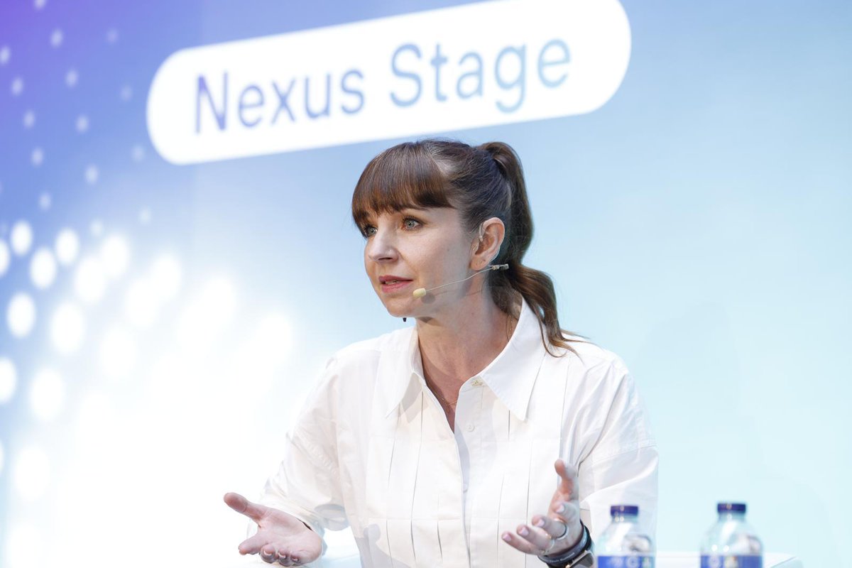 DubTechSummit's tweet image. SaaS is Dead! At least How We Know It...

At #DubTechSummit, Agata Nowicka (Visionaries) and Dorothy Creaven (Jentic) took to the Nexus Stage to unpack one of the boldest shifts in tech, the evolution beyond traditional SaaS.

From AI-powered ecosystems to outcome-driven