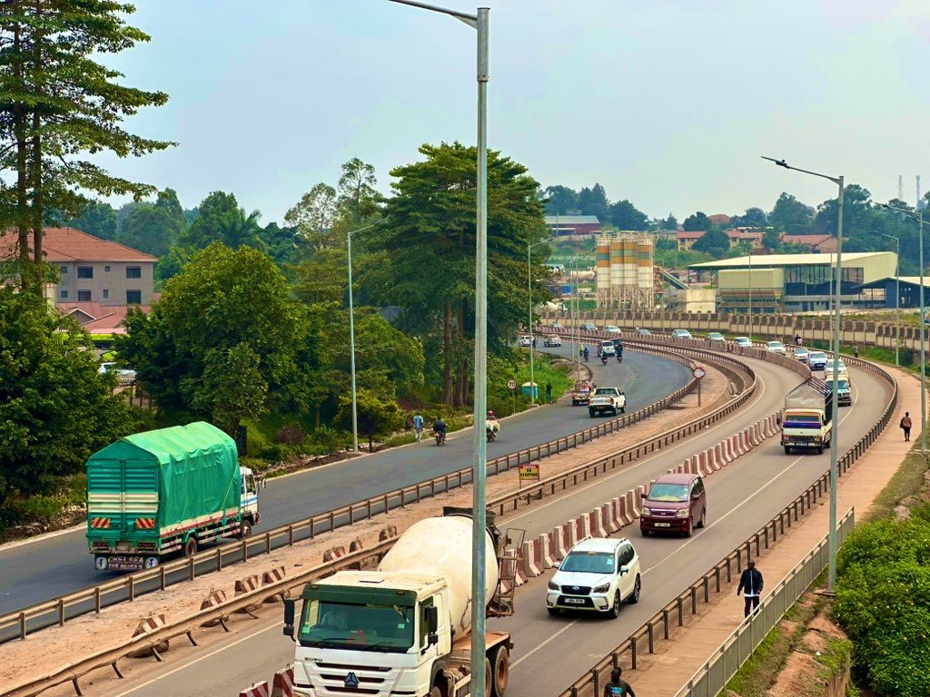 Ministry of Works & Transport (@mowt_uganda) on Twitter photo Speeding is among the 05 major risk factors contributing to road crashes and fatalities.
It’s also globally known that more than 80% of all road crashes result from human error.
In Uganda, 44.5% of road crashes are attributed to speeding. According to <a href="/PoliceUg/">Uganda Police Force</a> Annual Crime Speeding is among the 05 major risk factors contributing to road crashes and fatalities.
It’s also globally known that more than 80% of all road crashes result from human error.
In Uganda, 44.5% of road crashes are attributed to speeding. According to <a href="/PoliceUg/">Uganda Police Force</a> Annual Crime