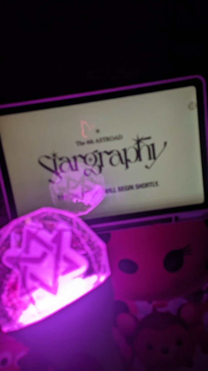 dynstroha's tweet photo. Ternyata masih diberi kesempatan liat Astro konser walaupun cuman mampunya online, but I'm happy to be able to remember all memories about ASTROHA 

#내_별이_함께하는_소중한_4thASTROAD #ASTRO #아스트로 #STARGRAPHY #OurStargraphyMoments #엠제이 #진진 #차은우 #문빈 #라키 #윤산하 https://t.co/dzsKf7lvzo