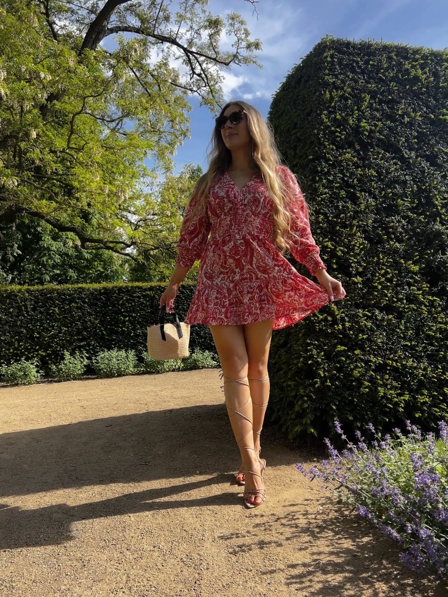 I pick you fund

Findom femdom heels goddess money pig slave humanatm summer dress