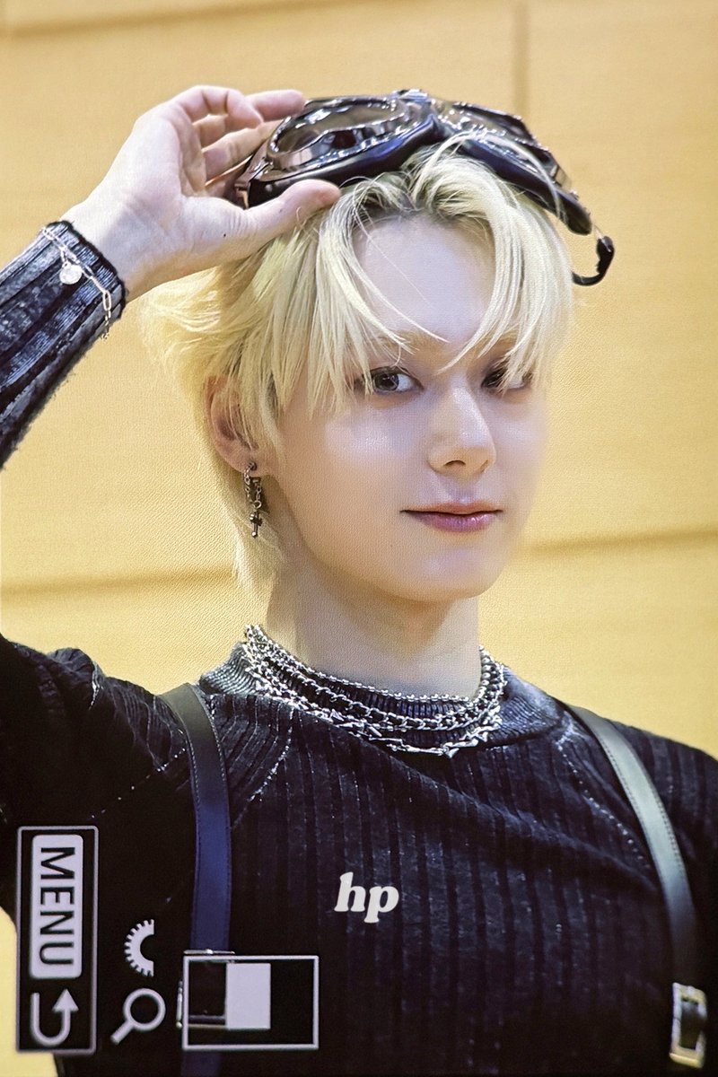 hypoxis_hw's tweet photo. 240608 아틀란티스웅

#원어스 #환웅 #여환웅 #ONEUS #HWANWOONG https://t.co/zH9VsrQlud