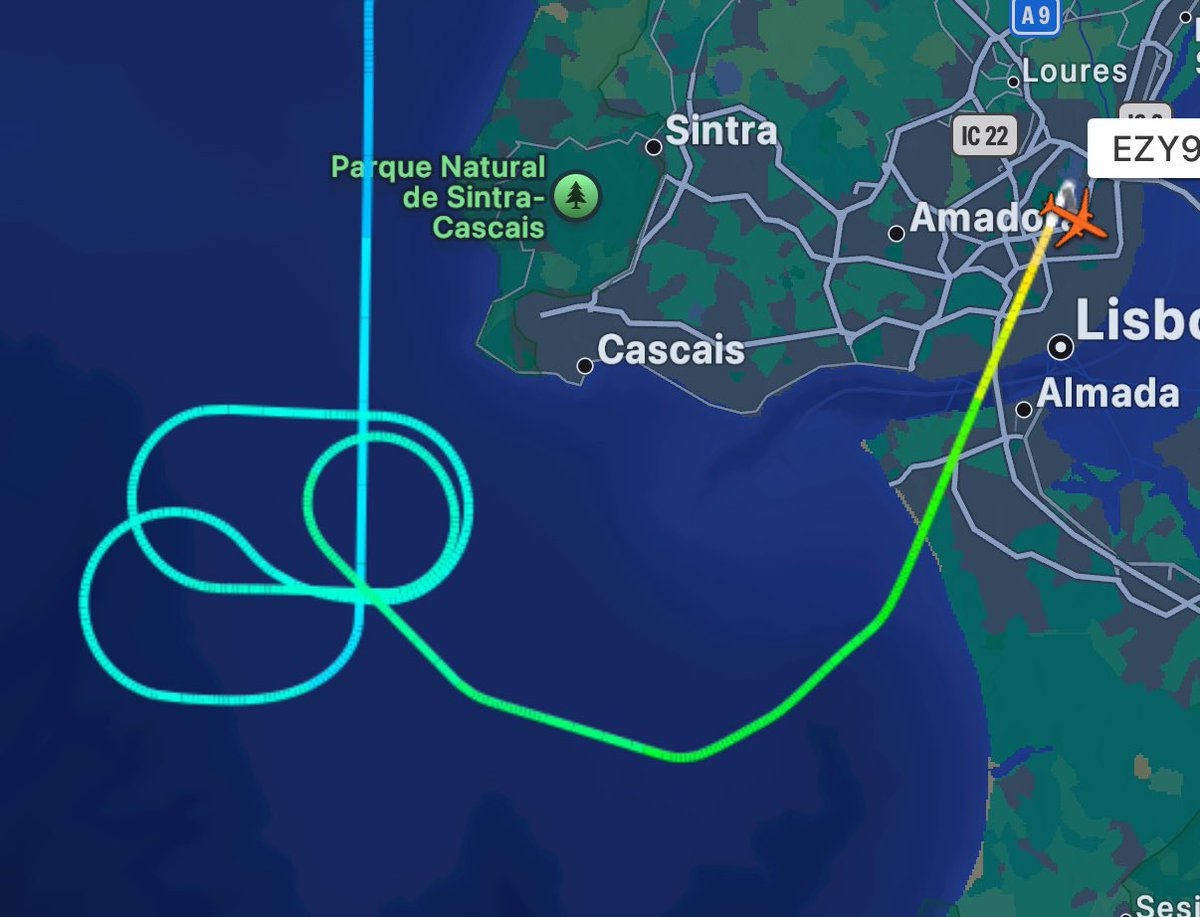Rate this generative art attempt <a href="/ArtOnBlockchain/">Erick / Snowfro / 🦩 / LAO / #️⃣ / 🔴</a> - Lisbon pilot clearly been inspired at <a href="/NFCsummit/">NFC SUMMIT - JUNE 4-6 2026 - LISBON</a>