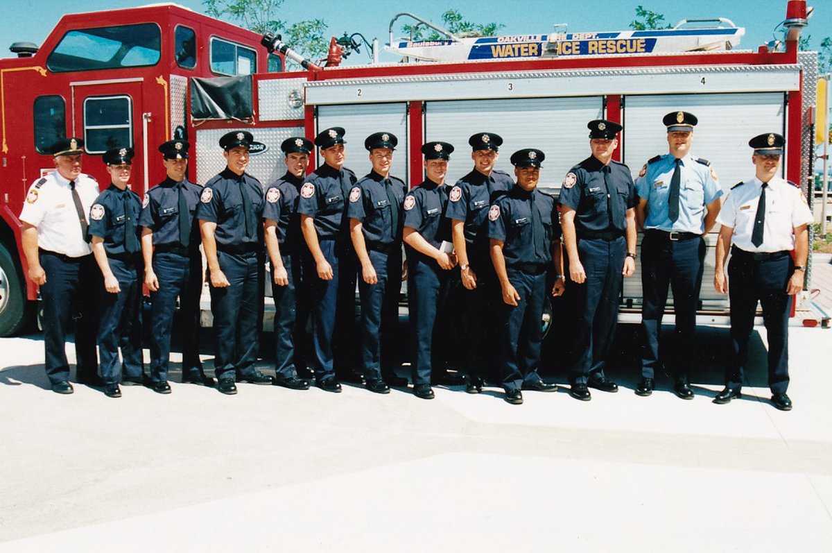 Sayers291's tweet image. My fellow Oakville Fire 1998 recruits-Happy 27th!
@oakvillefire @oakvillepffa @BurlingtonFire @GrantLa05463896 @Fully225 @burlingtonprc