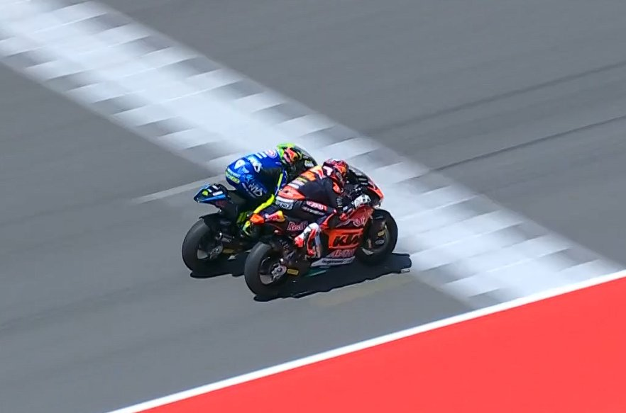 🏁 DENİZ ÖNCÜ MOTO2 TARİHİNİN EN YAKIN FİNİŞİNDE GALİBİYETE UZANAN İSİM!

FARK SADECE 0.003 SANİYE!

👑 HARİKASIN DENİZ, HARİKASIN!