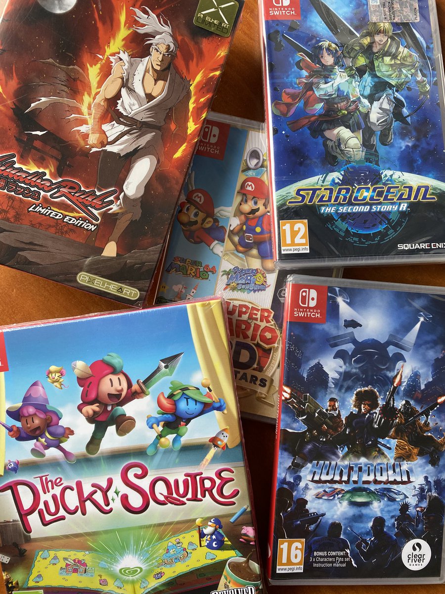 pixelats's tweet image. Què, els jocs precintats, sí o no? Alguns d’aquesta foto ho estan bàsicament perquè encara no he tingut temps de jugar-los 🤣🤣