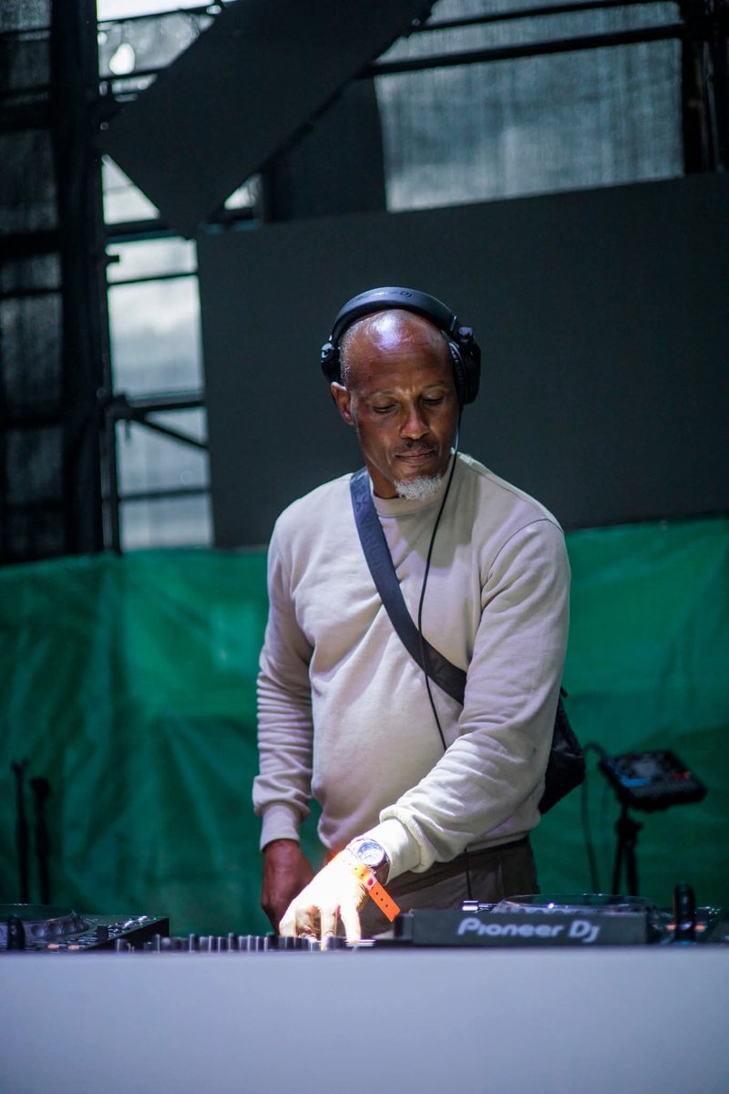 Sirschaba's tweet photo. Celebrating 25 years playing beautiful music... https://t.co/jBv1HSUhtn