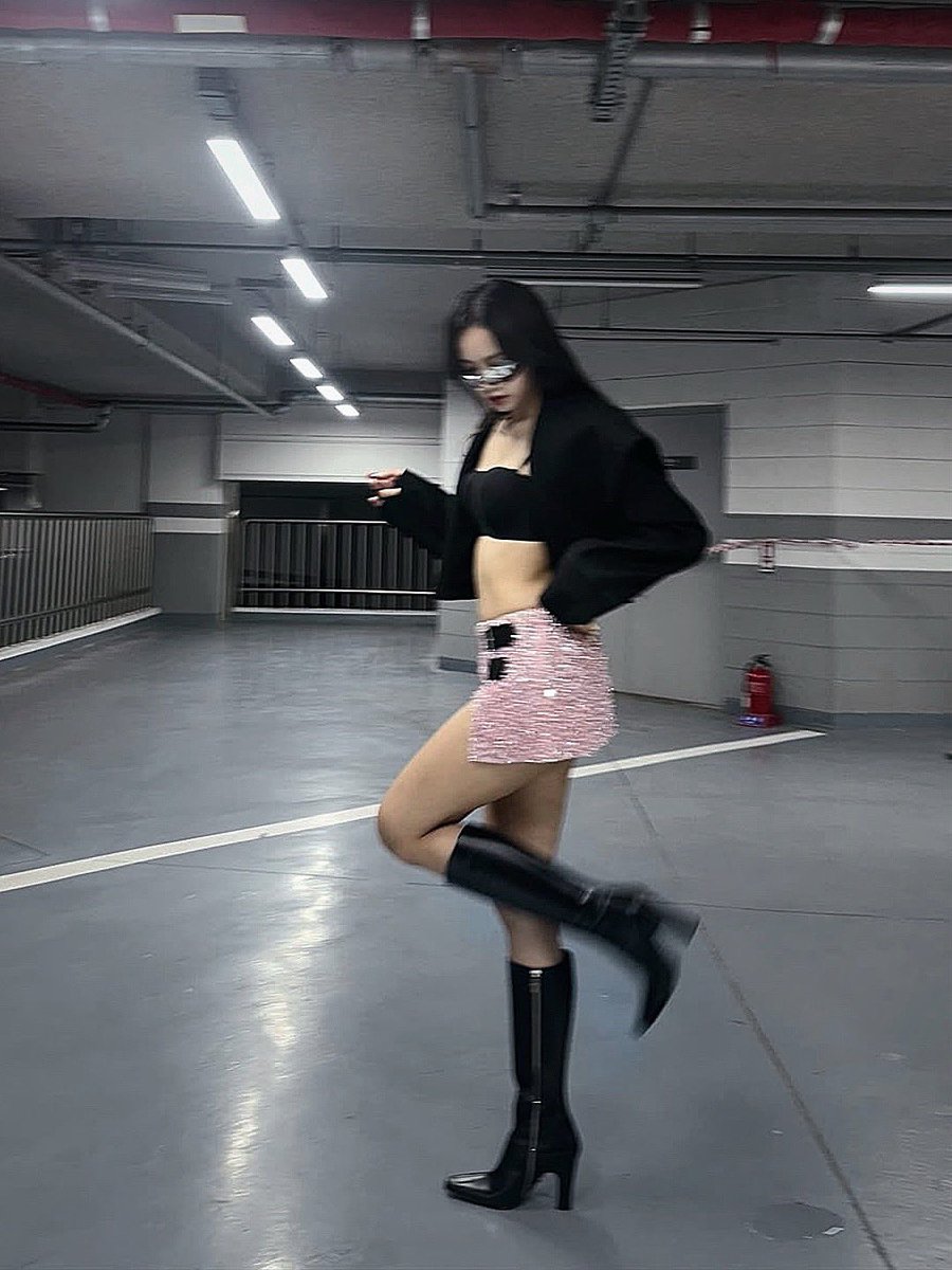 🐚 (@gieallery) on Twitter photo 