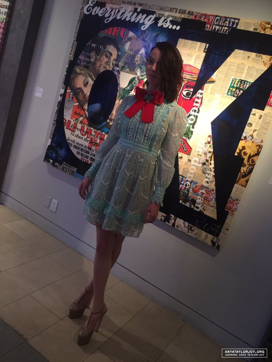 AprilEmmaDay's tweet photo. A fun-filled night with 🎀 and 🐅 at @OKMagazine’s Summer Kickoff Party celebrating “Moxie” at the W Hollywood Hotel in Los Angeles, California. 🗓️ June 4 🇺🇸 #MoxieMovie https://t.co/vfUdjaRgH6