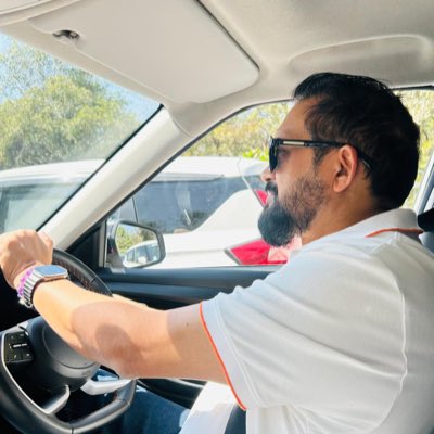 rrawat477001's tweet photo. #NewProfilePic https://t.co/pkw00gSJSg
